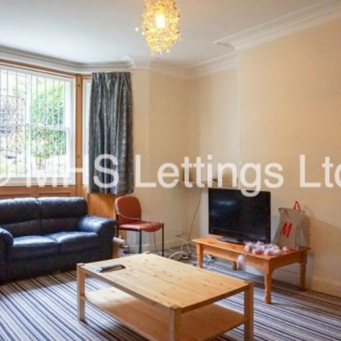 7 Bedroom Mid Terraced House for rent in St. Michaels Road - Photo 1