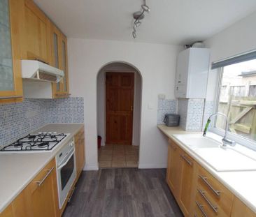 3 bedroom terraced house to rent - Photo 6