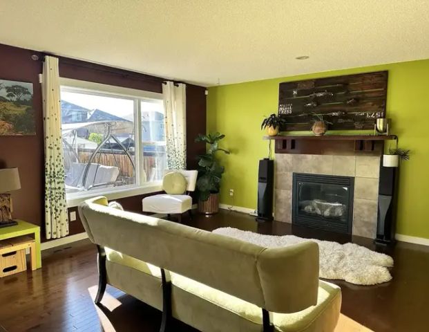 Fully furnished 3 bedroom family home | Edmonton - Photo 1