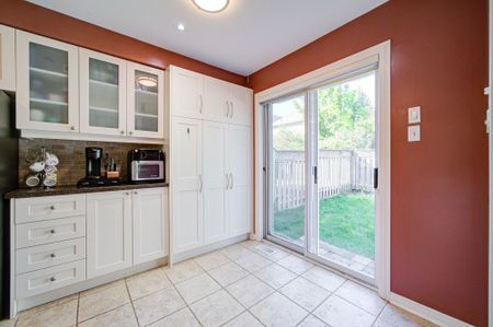 For Lease - 52 Moorefield Drive, Toronto, Ontario - Photo 5