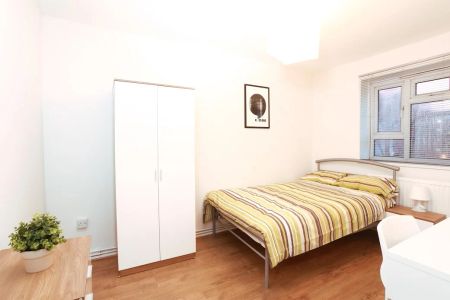 Limscott House – Room 2 - Photo 3