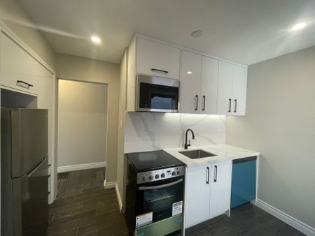 For Lease - 495 Salem Avenue Unit# 101, Toronto, Ontario - Photo 3