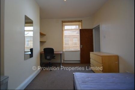 Bills included student properties - Photo 3