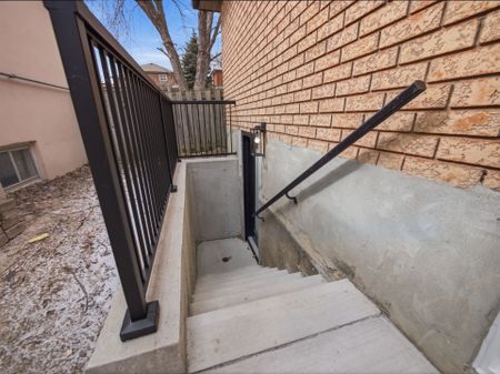 For Lease - 88 Townsend Avenue Unit# B, Bradford West Gwillimbury, Ontario - Photo 4