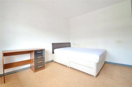 5 bedroom terraced house to rent - Photo 5