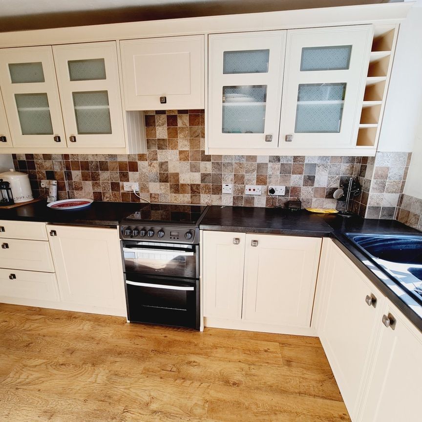 Jacobean Road, LN6 3RB, Lincoln - Photo 1