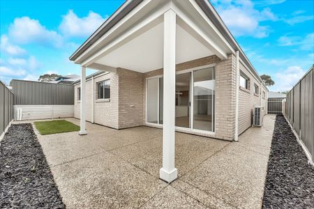 Newly Built, Modern and Move-In Ready - Photo 5