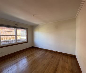 Enjoy the easy lifestyle, living here - Photo 3