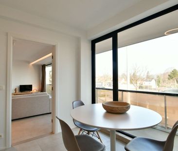 Prachtig gerenoveerd appartement op topligging - Photo 3