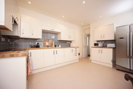 Greenbank Avenue, Plymouth - Photo 4