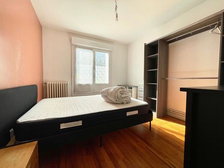 Location Appartement 4 pièces 64m² BREST 29200 - Photo 4