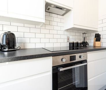 Spring Street - Photo 3