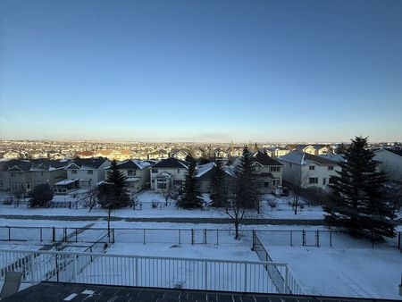 26 Panamount View Northwest, Calgary - Photo 2