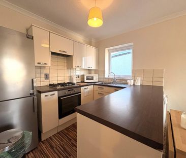 1 bedroom flat to rent - Photo 6