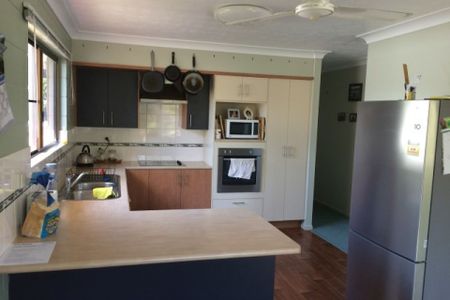 18B Balsam Street, Bushland Beach. - Photo 4