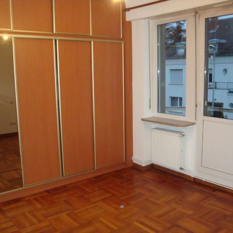 APPARTEMENT - 82 m2 - 4 pièces rue des Alliés à FORBACH 57600 - Photo 1