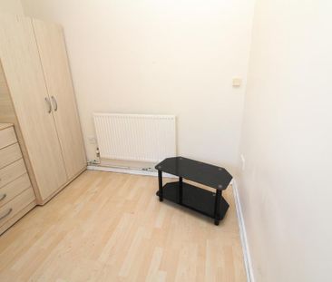 5 bedroom townhouse to rent - Photo 3