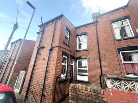 Colmore Road (room 1) , Upper Wortley, Leeds - Photo 2