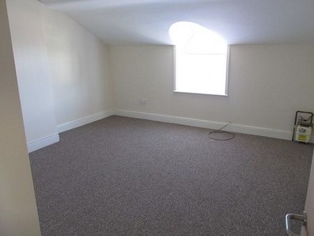 2 Bed - Pembroke Road, Bootle - Photo 3