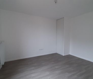 location Appartement T2 DE 39.7m² À BUSSY ST GEORGES - Photo 2