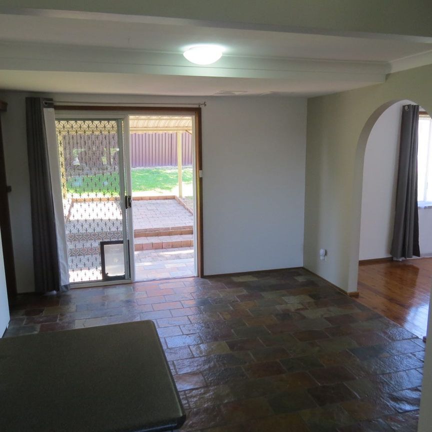 GREAT FAMILY HOME !!! - Photo 1