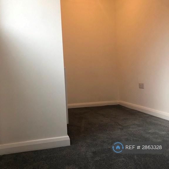 2 bedroom maisonette to rent - Photo 1