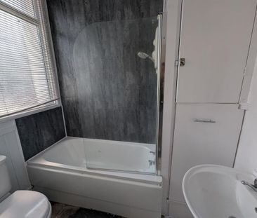 1 bedroom ground floor flat to rent - Photo 5