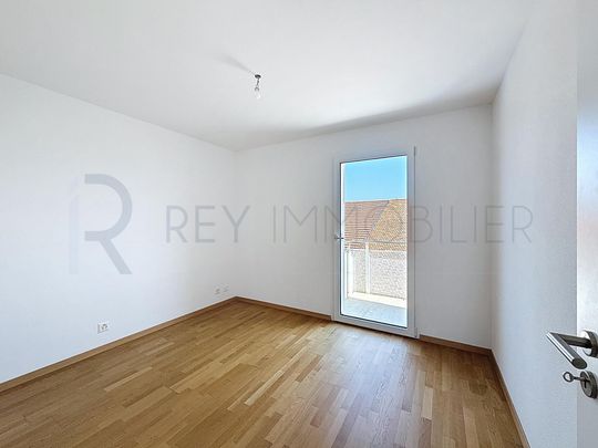 Bright attic in the center of the village - Photo 1