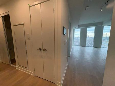 For Lease - 1 Fairview Road Unit# 519, Mississauga, Ontario - Photo 2