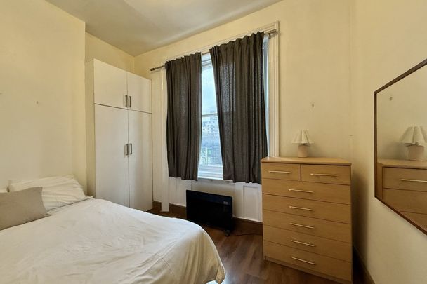 Aldersgate Street - Photo 1