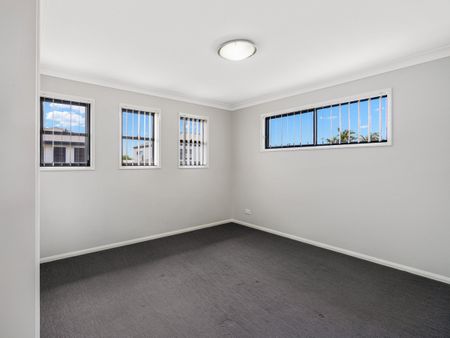 2/5 Blake Street, Wilsonton QLD 4350 - Apartment For Rent | Domain - Photo 4