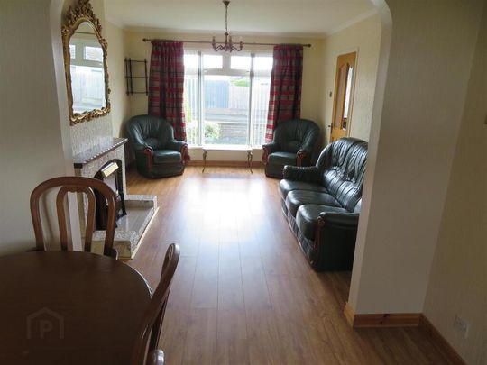 17 Woodford Park, Lurgan, BT66 7HA - Photo 1