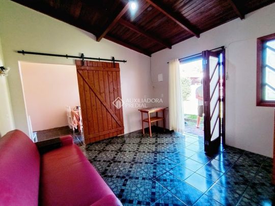 Casa com 1 quarto e 50m² para alugar em Ingleses do Rio Vermelho, Florianópolis. - Foto 1