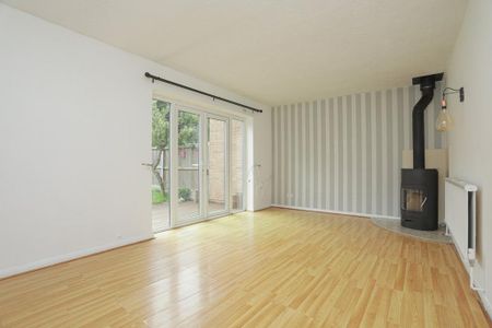 3 bedroom terraced house to rent - Photo 3