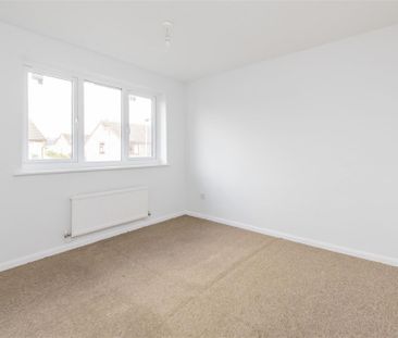 3 bed House - Semi-Detached To Let - Photo 5