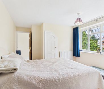 4 bedroom detached house to rent - Photo 5