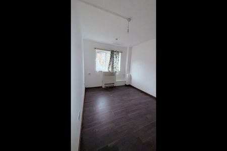 2 Bed Flat, Herrick Lodge, LE4 - Photo 2