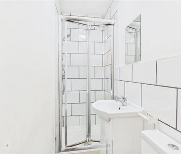 Room 1, Flat 1 - Photo 4