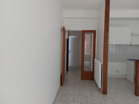 T2 BEAUVAIS CENTRE ILLE - Photo 5