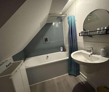 Upper Green, Hungerford, RG17 - Photo 1