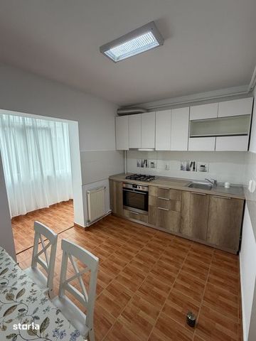 De inchiriat ap 3 camere Eremia - Fotografie 2
