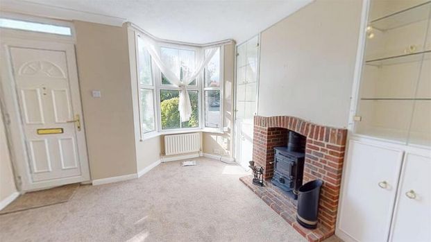 House to rent - Photo 1