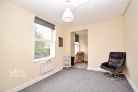 studio to rent - Photo 2