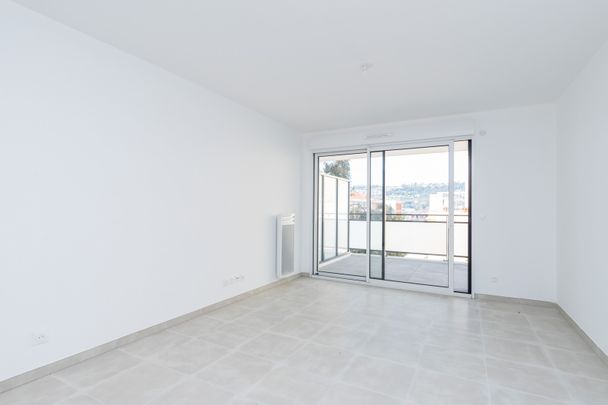 Location Appartement 1 pièce 28m² NICE 06200 - Photo 1