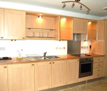 Mill Court Drive Radcliffe Manchester Lancashire - Photo 3