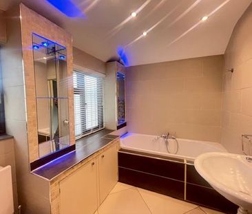 3 bedroom semi-detached house to rent - Photo 6