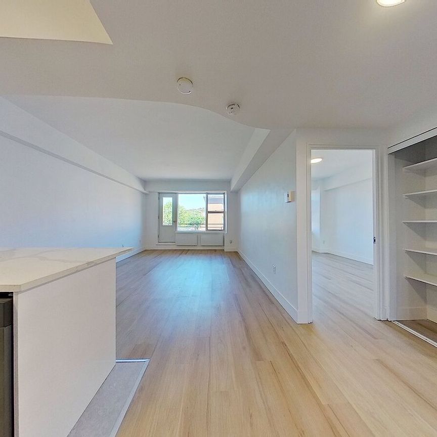 200 Kensingon, Westmount, QC - Photo 1