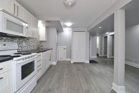 For Lease - 1344 AVENUE U Avenue Unit# B, Alta Vista and Area, Ontario - Photo 5