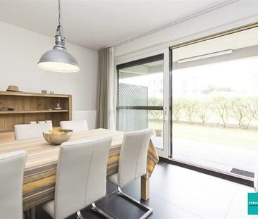 Gelijkvloers appartement met parking gelegen in een groene omgeving - Foto 3