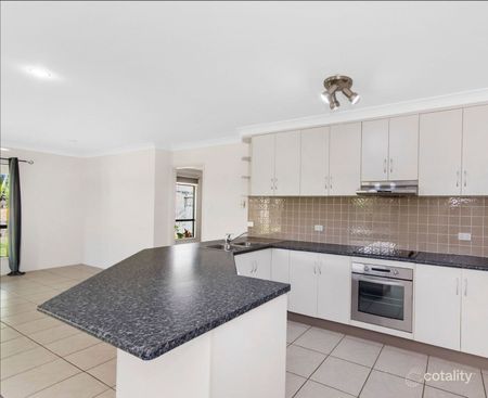 Home in Mount Louisa - Photo 5